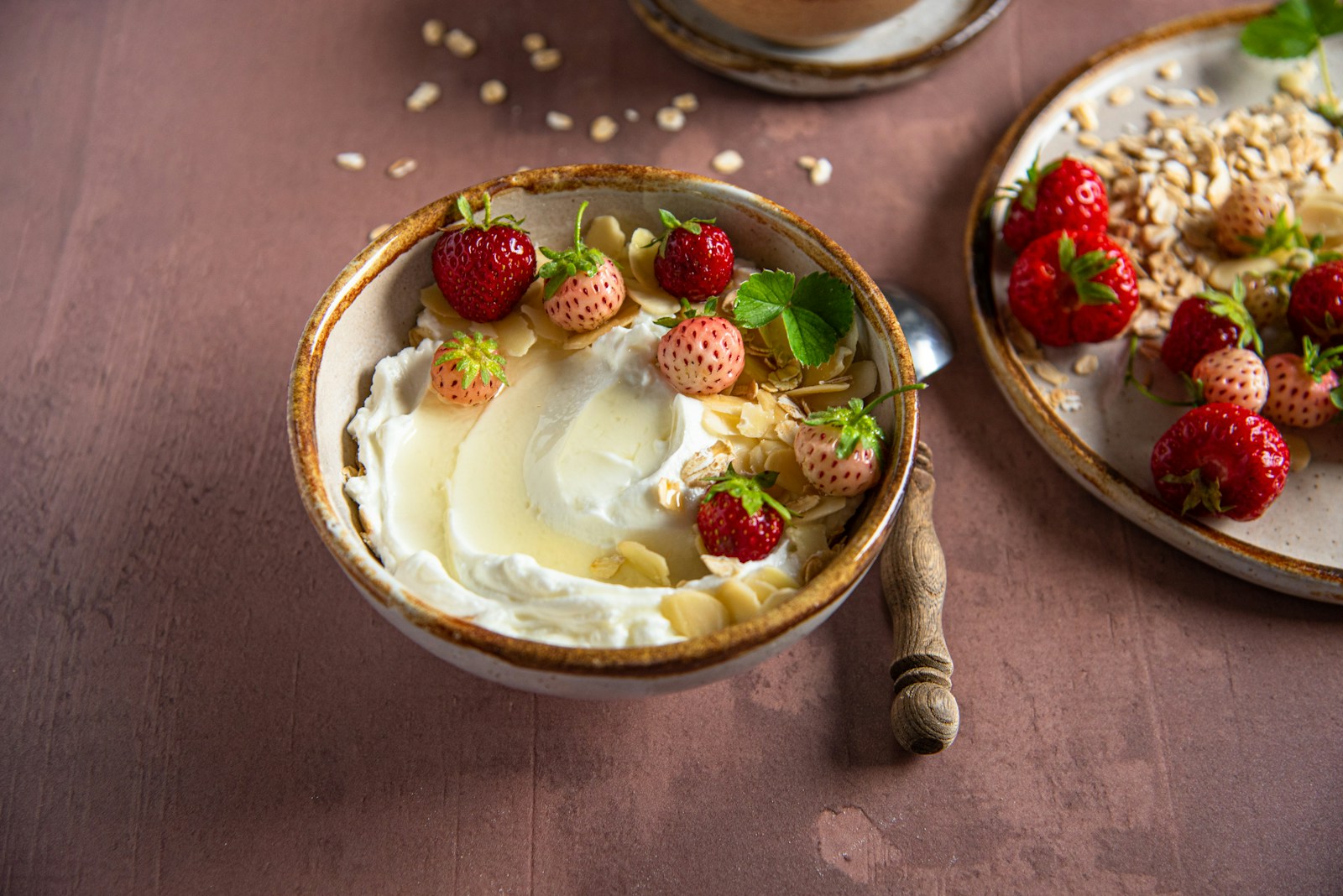 a couple of bowls of food on a table